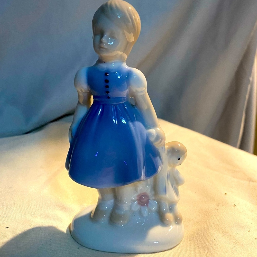 Vintage Porcelain Figurine Girl in blue dress with doll blue white 70s Japan, 5"